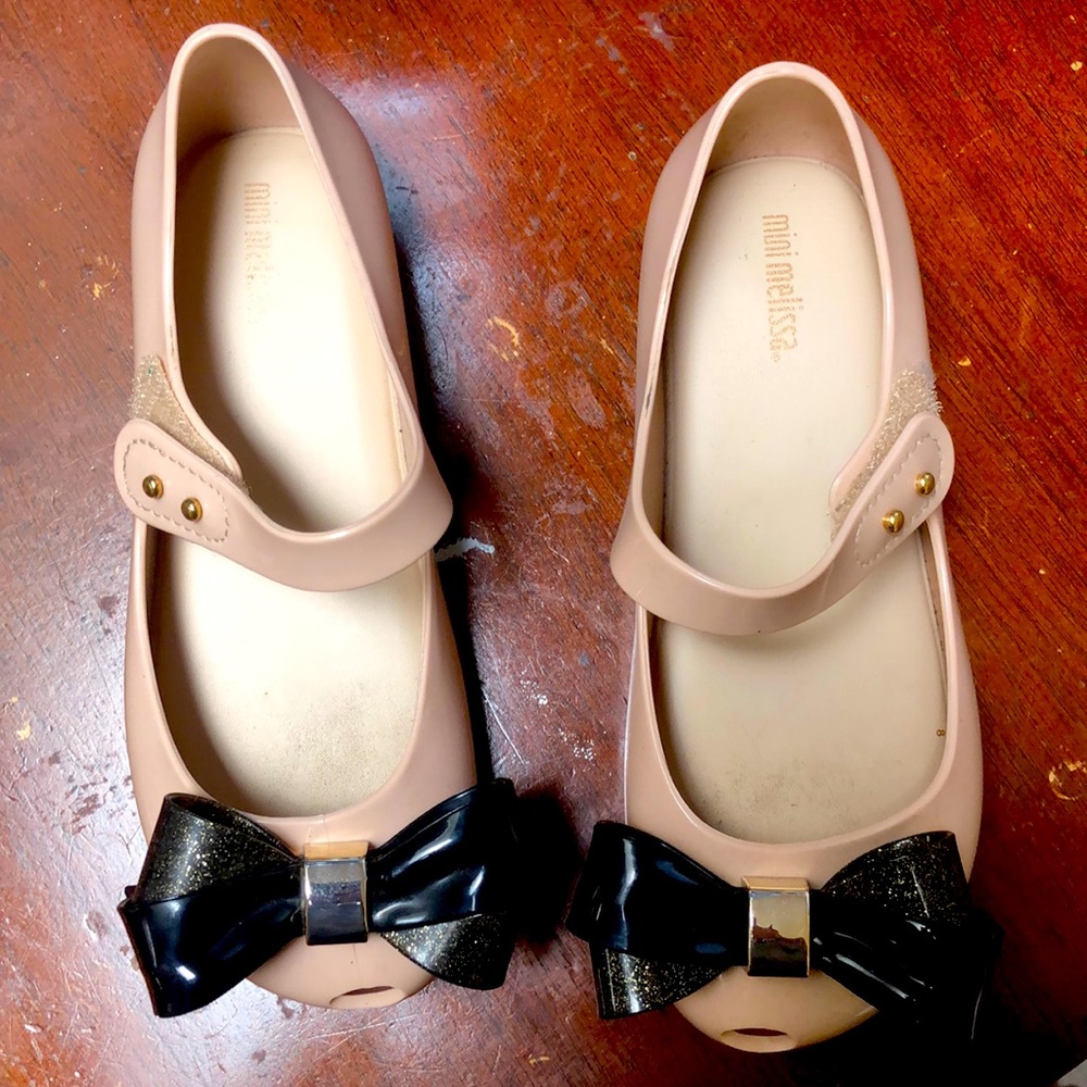 Mini Melissa, color is more of a nude